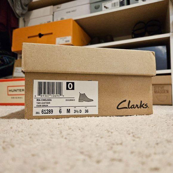 Clarks Ria Chelsea boot - Picture 9 of 11